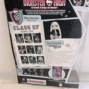 monster high | Toys | Mattel Monster High Picture Day Abbey Bominable ...